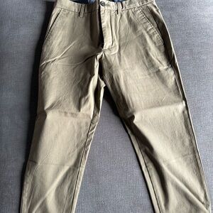 Banana Republic men’s chino